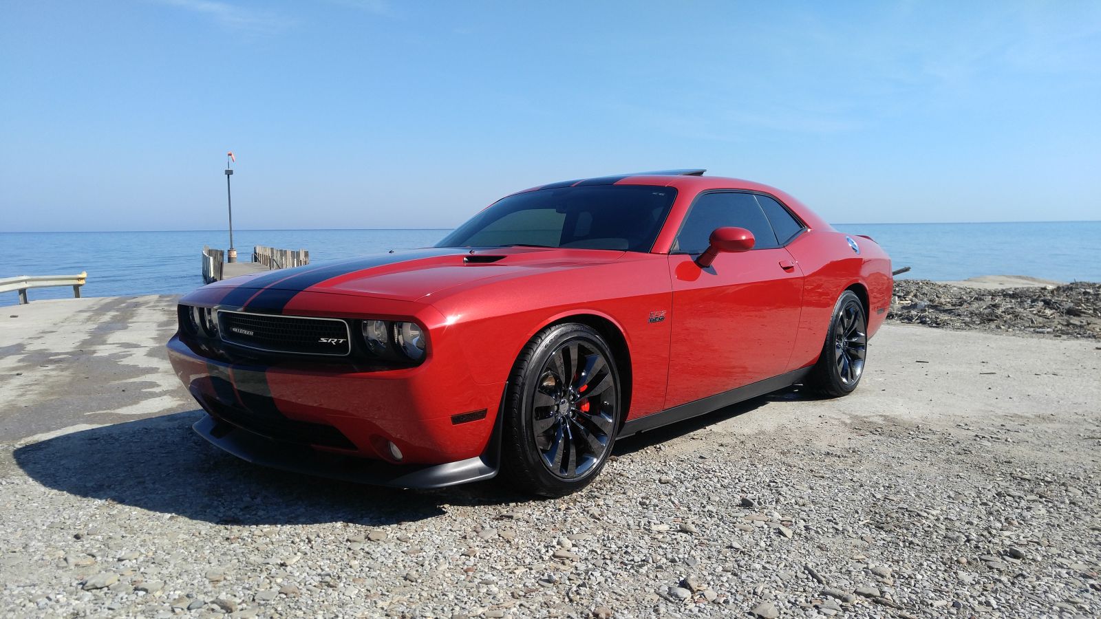 Dodge Challenger srt8 2011