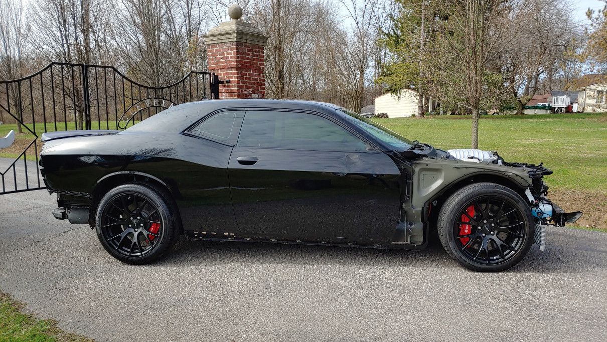 16 Challenger Hellcat Auto Trans Run And Drive Donor W 16k Miles