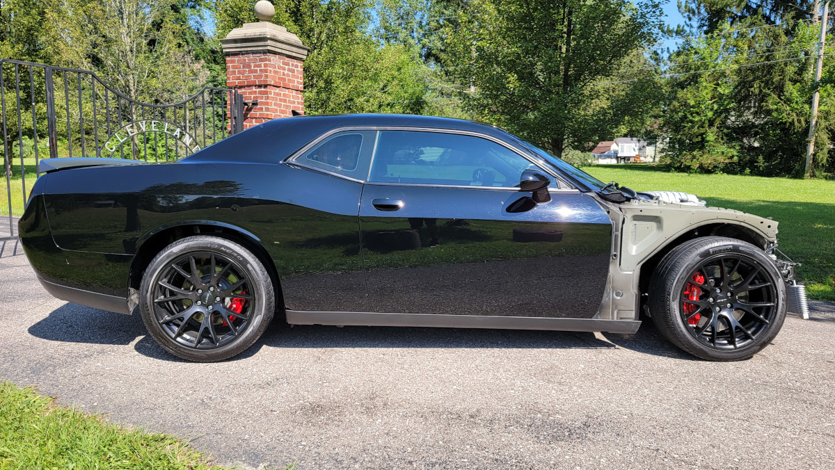 2016 Challenger Hellcat 6.2L HEMI 8 Speed Auto Trans 33k Run & Drive