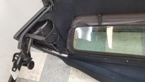 TEAR 1998-2001 C5 Chevrolet Corvette OEM Convertible Folding Roof Top Black 88953879 - Image 9