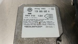 1998-2005 Volkswagen Beetle OEM Steering Wheel Air Bag w/ Module 1C0-880-201-M-4EC - Image 2